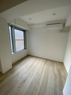 【居間・リビング】 | ルーナクレシェンテ日暮里 |  