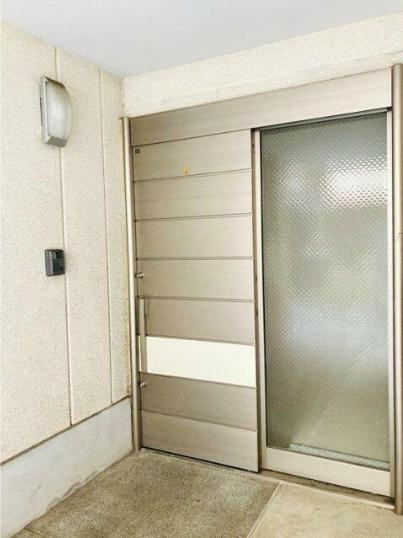恵比寿戸建のエントランス