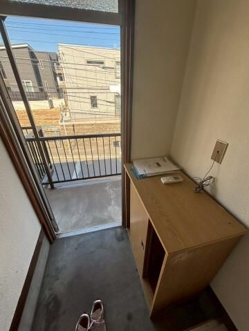 川崎市麻生区王禅寺西８丁目のアパートの玄関