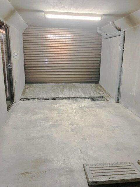 目黒戸建の駐車場| 