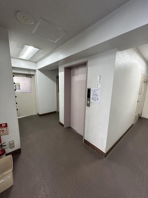 日生ハイツのロビー| 