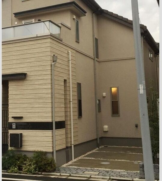 等々力戸建の駐車場