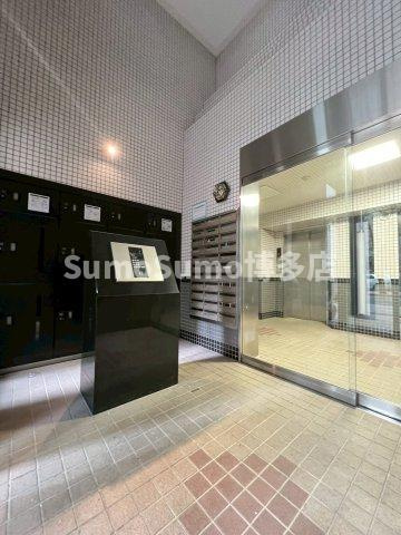 大産西公園マンションのエントランス|清潔なエントランスです