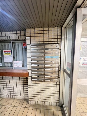 朝日目黒ビジネスマンションのエントランス