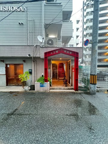 大正館薬院南 のエントランス