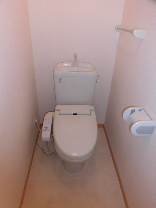 メゾンYのトイレ