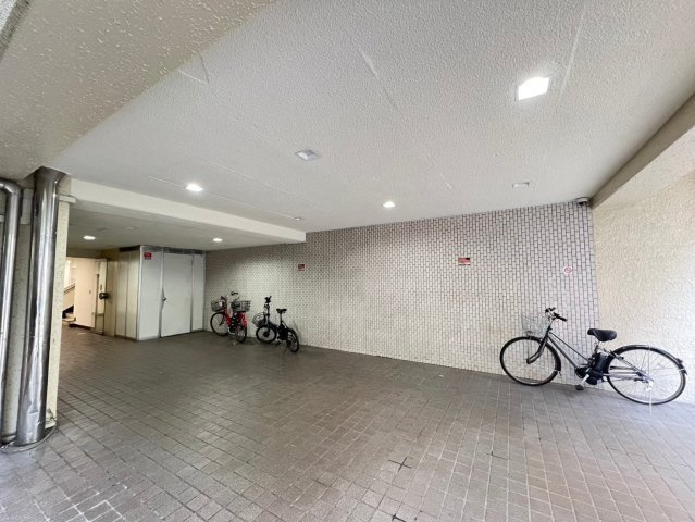 羽田ビルのロビー