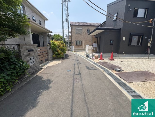 河内長野市古野町　第2期　新築一戸建ての前面道路含む現地写真|周辺は落ち着いた街並みの住宅地！子育てがしやすい住環境です！まだ未完成ですが、現地でしかわからない事もございます。是非一度ご覧ください。