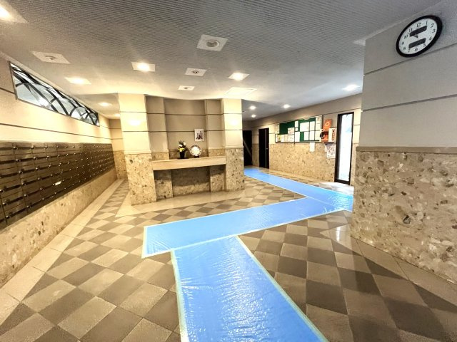 リーベスト小笹のエントランス|
ゆったりとした時間の流れを感じつつ、安心感に包まれるエントランス