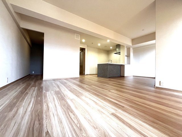 リーベスト小笹の居間・リビング|家具を配置しやすいリビング。
リビングは1番長く居るお部屋だから、使いやすいことが何より大切☆