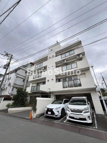自由が丘パインクレストの外観|落ち着いた雰囲気の外観です