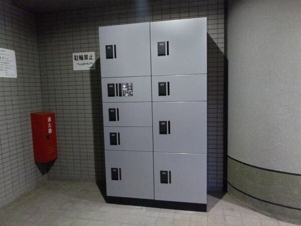 楠原ビルの外観