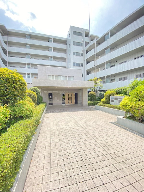 目黒本町マンションのエントランス