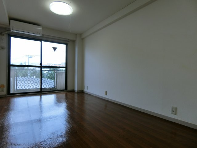 サンロード昭島の居間・リビング|※別部屋のイメージ写真です。