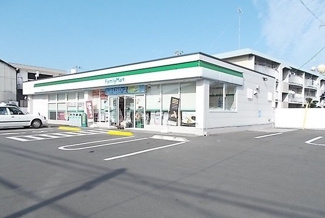 【周辺】 | カーム・リリー | ファミリーマート今治東鳥生店様まで500m
