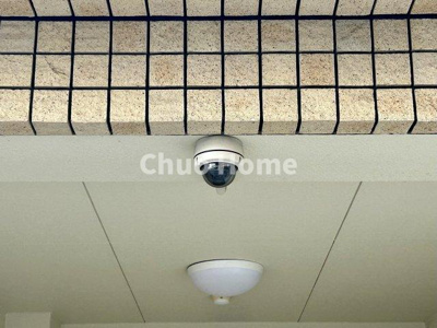 【防犯設備】 | アートコート菊川 | 【防犯カメラ】何かあった時の大事な証拠になることももちろんなりますが、防犯というくらいですので大事なのは防犯カメラがあることによって抑止力につながることですよね。