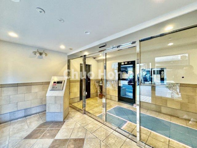 【防犯設備】 | アートコート菊川 | 【オートロック】オートロックシステムでセキュリティ充実。当たり前ですが、安全で安心して暮らすのって大事ですよね。お探しのご条件でオートロック付きの物件を探す方も多いですがやはりセキュリティは大事です。