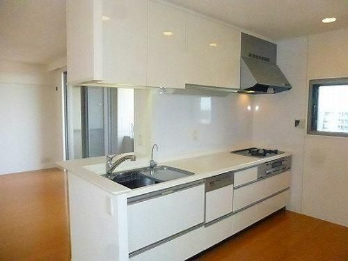 サーパス県立劇場前のキッチン