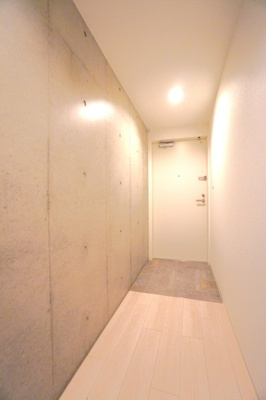 【玄関】 | ＣＲＥＡＴＩＦ池袋本町 | ※写真は同タイプ住戸です。