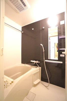 【浴室】 | ＣＲＥＡＴＩＦ池袋本町 | ※写真は同タイプ住戸です。
