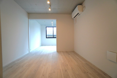 【居間・リビング】 | ＣＲＥＡＴＩＦ西池袋 | ※写真は同タイプ住戸です。