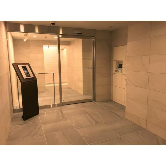 西麻布ＳＢＭマンションのエントランス| 