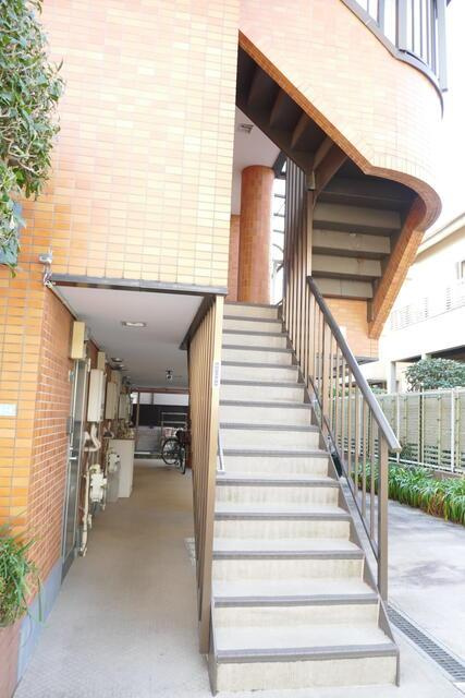 長岡マンションのロビー| 