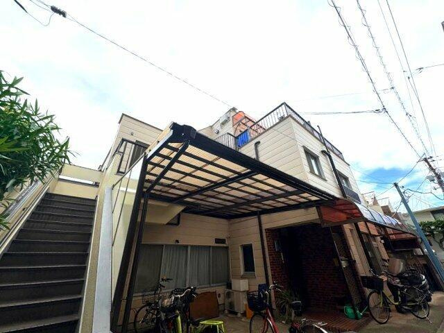 高橋コーポのエントランス