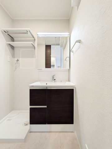 【洋室】 | グランレトア | 西側