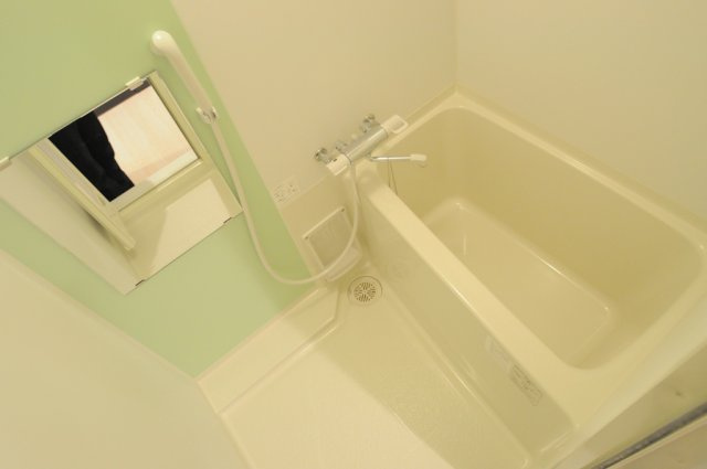 レオネクストＭｏｒｉｙａｍａの浴室|実際のお部屋と異なる場合がございます。