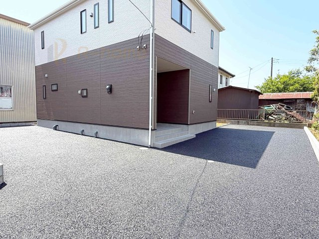 石岡市鹿の子第1　新築戸建て　1号棟の駐車場|カースペースは2台お停めいただけます♪