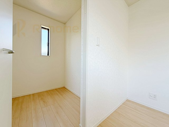 石岡市鹿の子第1　新築戸建て　1号棟の収納|人気のウォークインクローゼット！アウター類はもちろん、季節ものや寝具も収納できます！