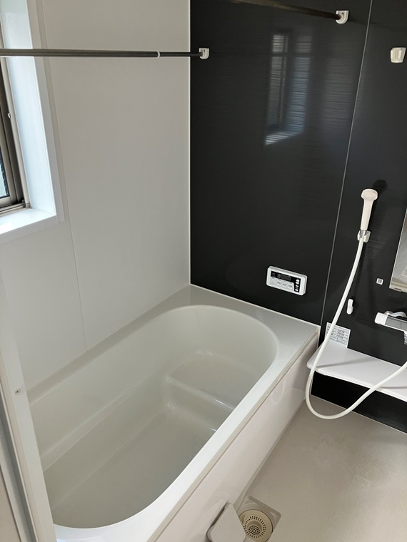 長津田戸建の浴室