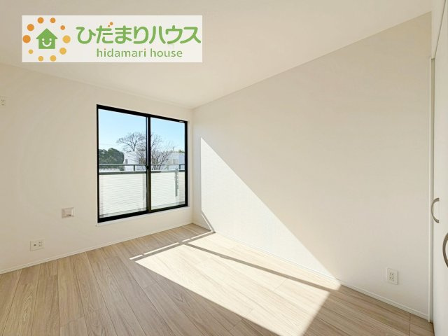 【洋室】 | 守谷市けやき台1丁目26番　新築戸建 | 机にベットを置けば子供部屋の完成です！