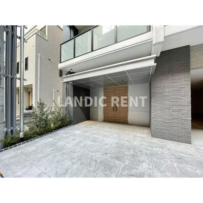 【エントランス】 | クロス天神南