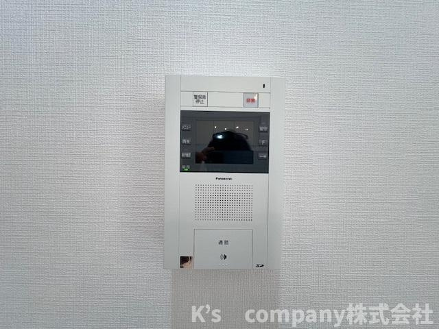 藤沢市片瀬海岸2丁目　ライオンズマンション片瀬江ノ島第２のセキュリティ|訪問者の顔が確認できるモニター付きインターフォン☆