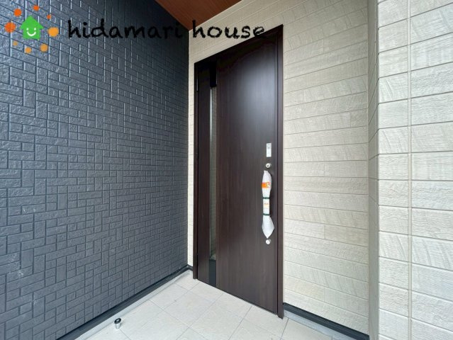 上尾市原市12期　新築戸建　ブルーミング01の玄関