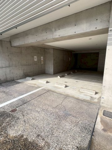 Ｍ・FLAT薬院の駐車場