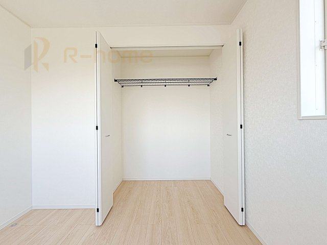石岡市鹿の子第1　新築戸建て　2号棟の収納|2階は全居室収納スペースを設置！
充分な容量で居住空間もスッキリ♪