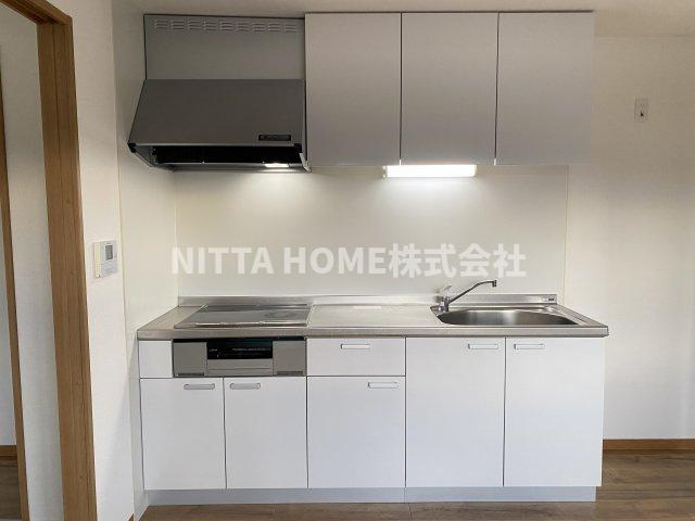 エールとよおかビルのキッチン|お掃除がしやすいＩＨコンロが付いています＊