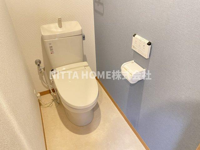エールとよおかビルのトイレ|温水洗浄便座のトイレが付いています◎