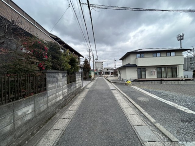【前面道路含む現地写真】 | バードタウン坂本７丁目Ⅱ期１号棟