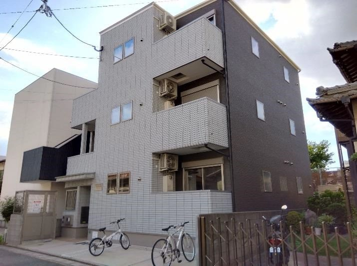 Crecia吉塚