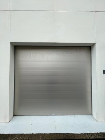 Ｍ.ＦＬＡＴ西新の駐車場