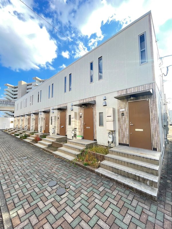 CasaJR箱崎　D棟のエントランス