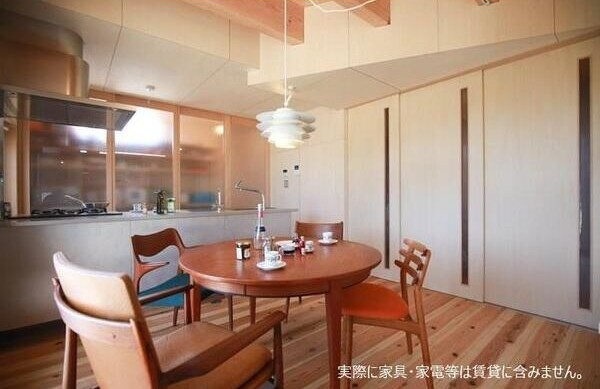 大池町汐取戸建の居間・リビング