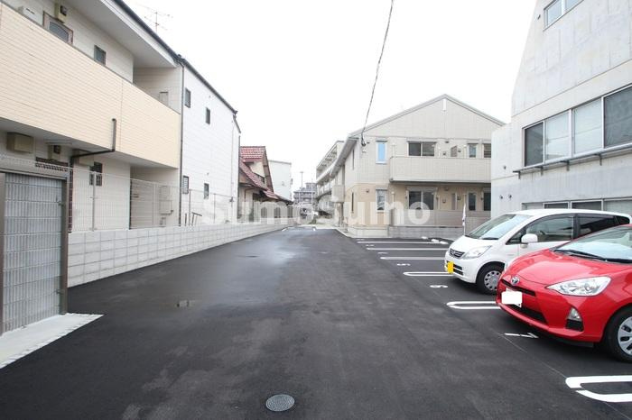 D-room西新の駐車場