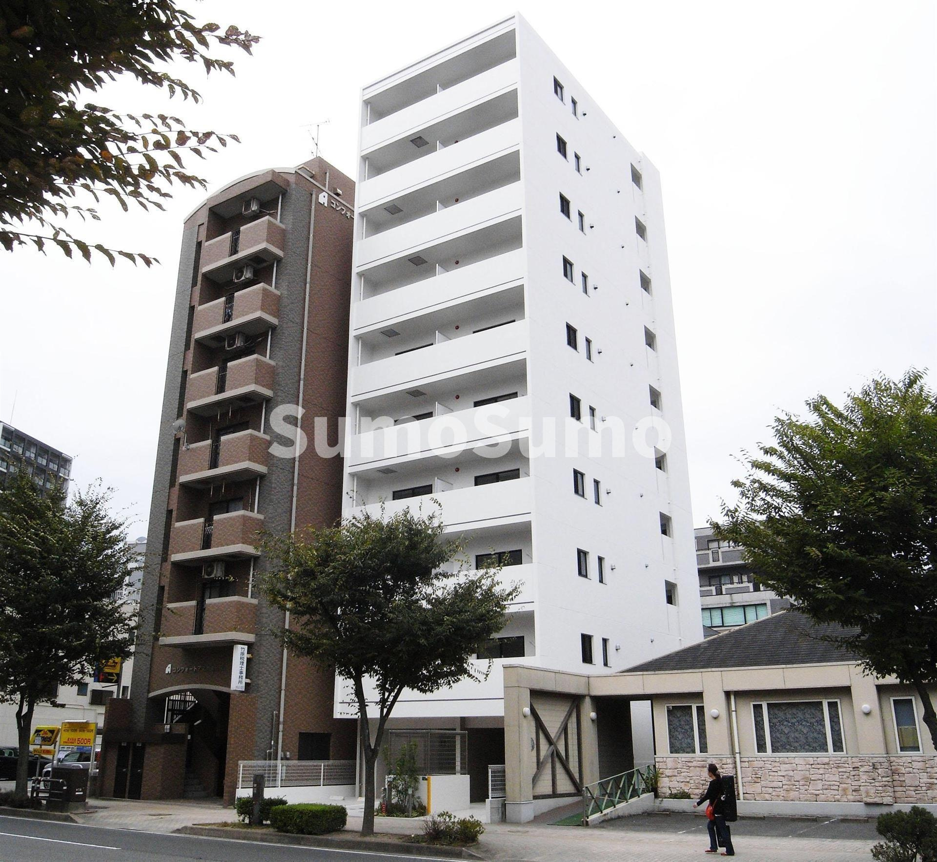 MODERN PALAZZO 東公園の外観