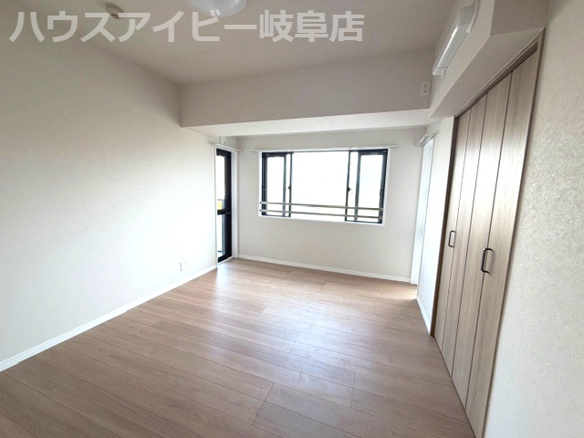 【洋室】の画像