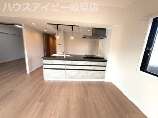 【エントランス】 | 藤和シティホームズ梅林　2階南東角部屋！ペット飼育可能なマンション！お風呂の窓！4LDK！ | 藤和シティホームズ梅林　2階南東角部屋！ペット飼育可能なマンション！お風呂の窓！4LDK！